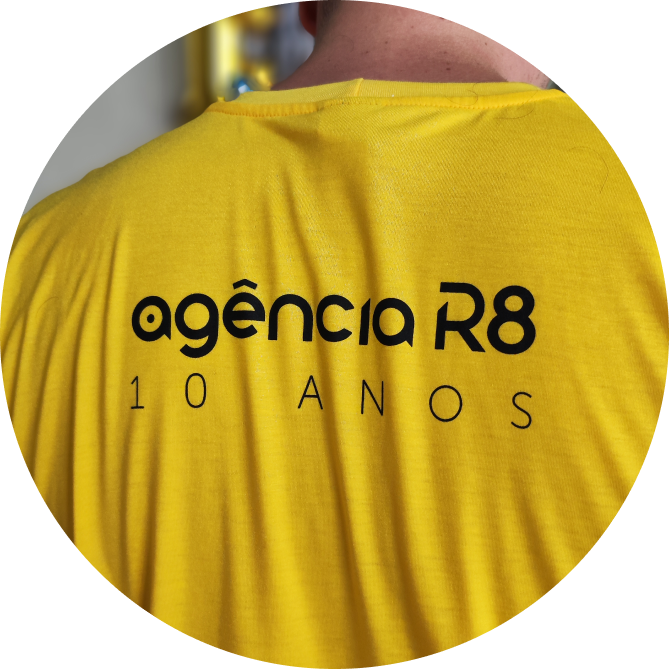 Funcionário da Agência R8